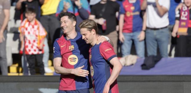 7m体育-轮换巴萨豪取9连胜，莱万老当益壮不让最佳射手