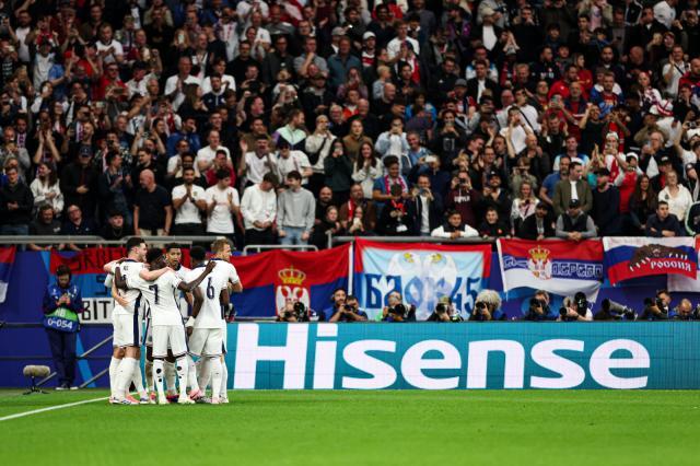 7m比分足球即时比分-【欧洲杯】萨卡助攻贝林破门！英格兰1比0塞尔维亚