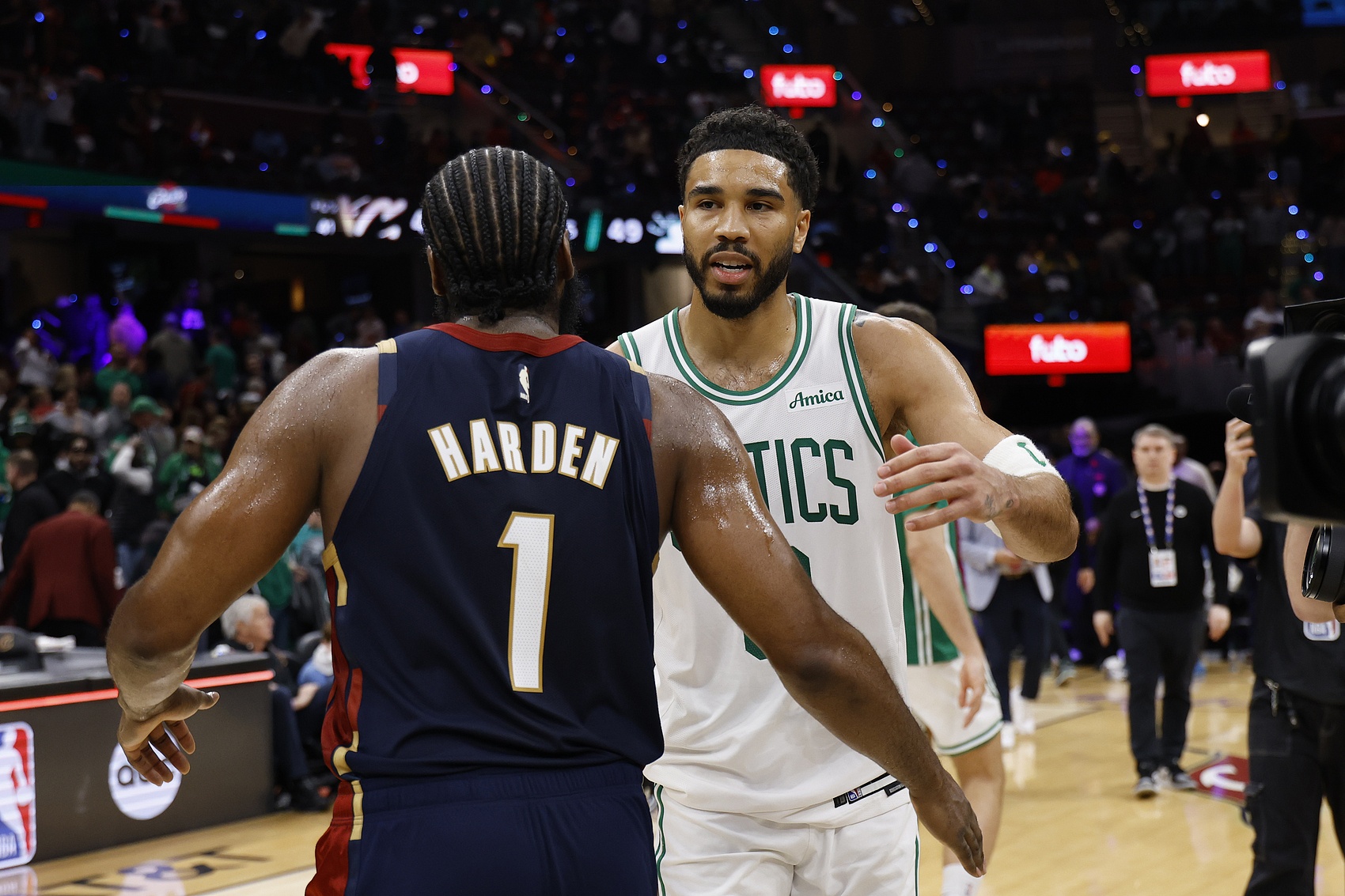 7m体育-锁定东四~次轮避开绿军至关重要 哈登防守短板使骑士极度依赖进攻